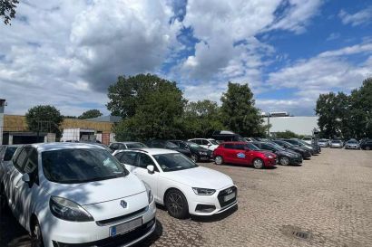 web_Vopi_parking_airport_Parkplatz